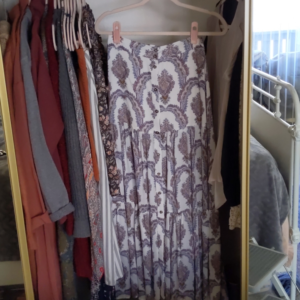 Maxi high waisted skirt